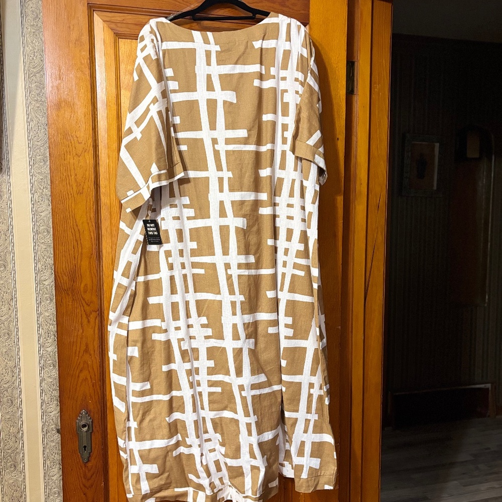 NWT Ashley Stewart, Color: Iced Coffee Shell Dress, 18/20